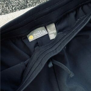 Brand new girls Zella pants